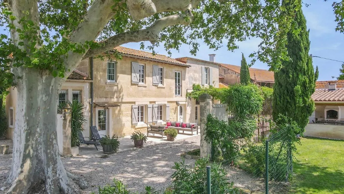 Le Mas Des Flammes Arles Villa